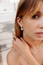 Load image into Gallery viewer, Pearl Drop Earrings