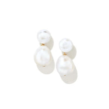 Load image into Gallery viewer, Pearl Drop Earrings